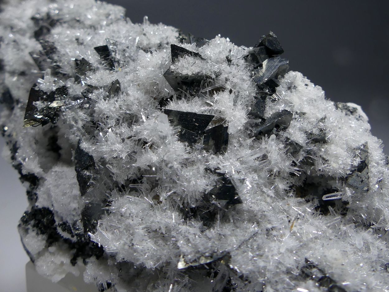 Tetrahedrite On Quartz On Sphalerite