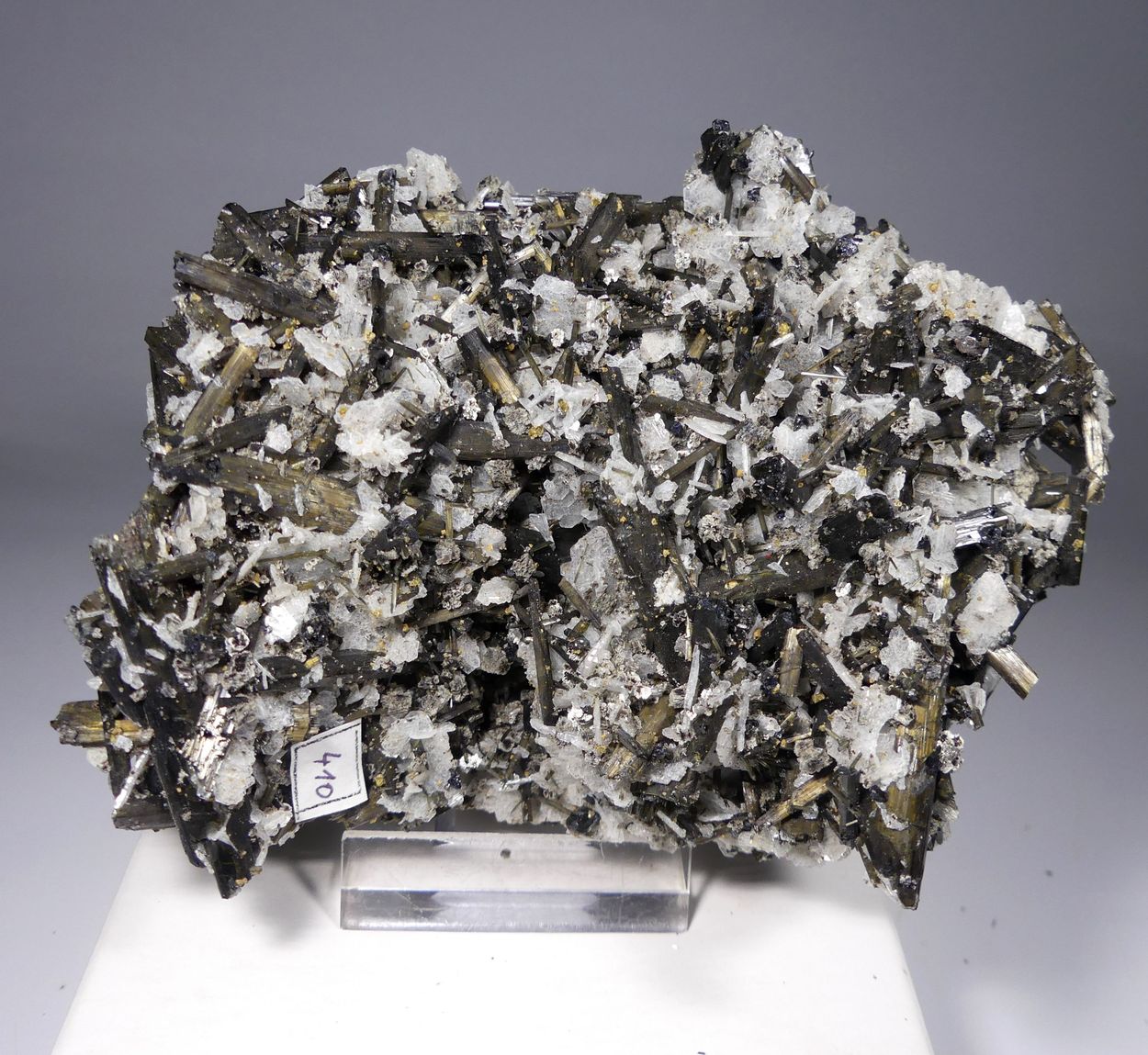 Tourmaline Var Verdelite With Cleavelandite