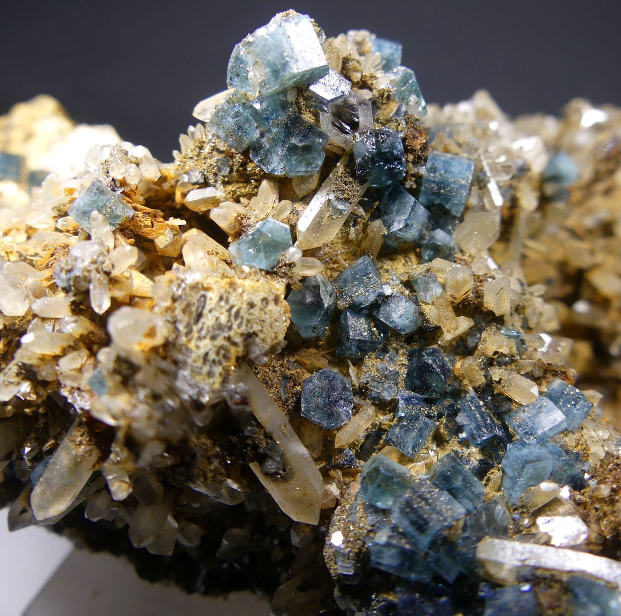 Fluorapatite & Quartz