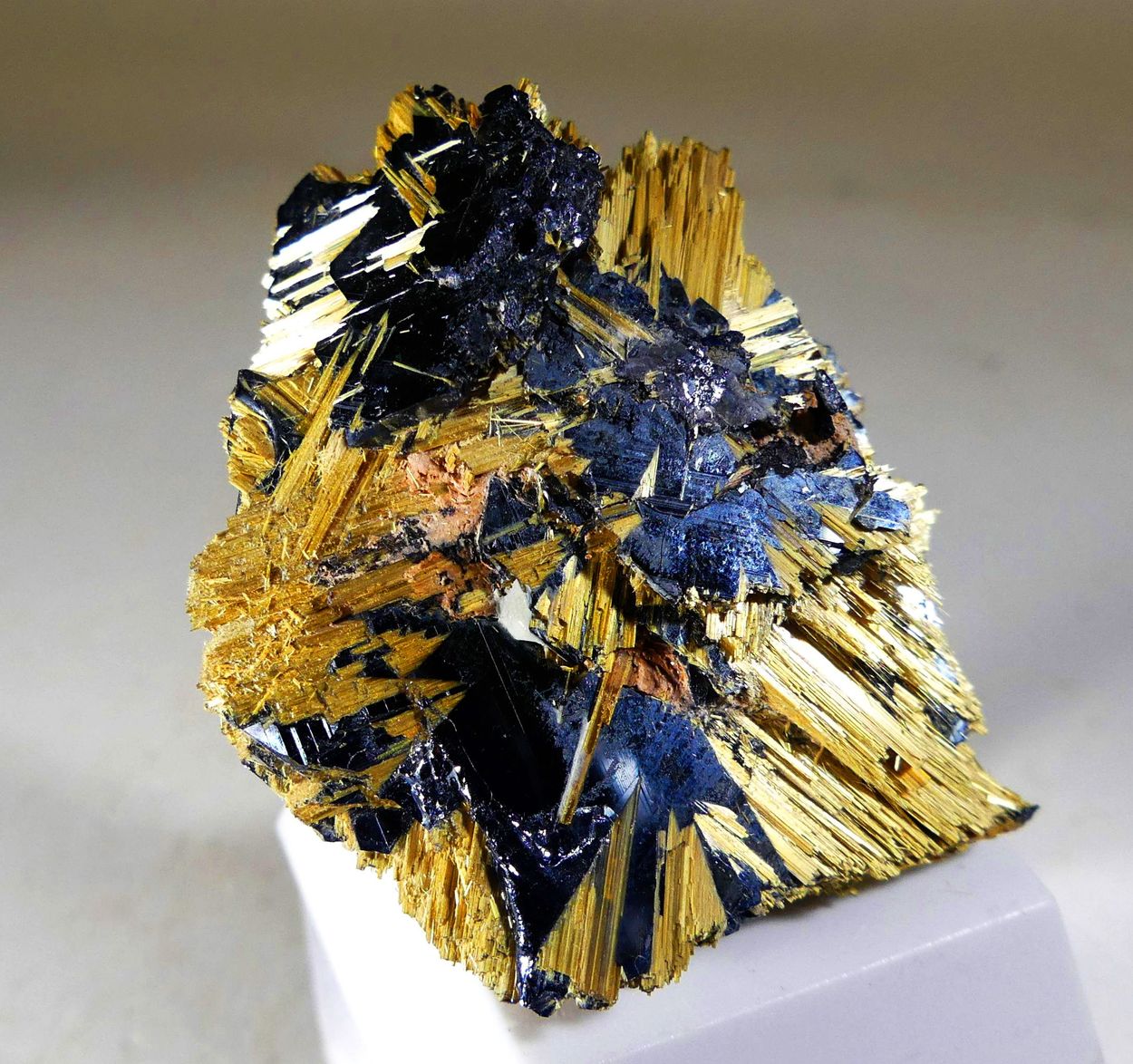 Rutile On Hematite