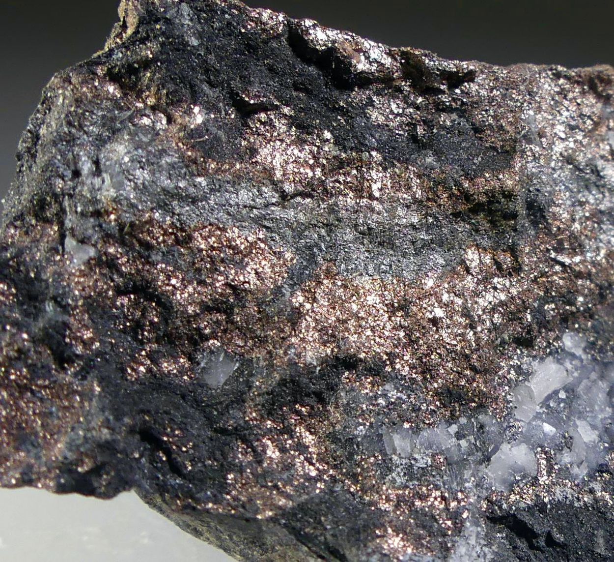 Maucherite With Nickeline