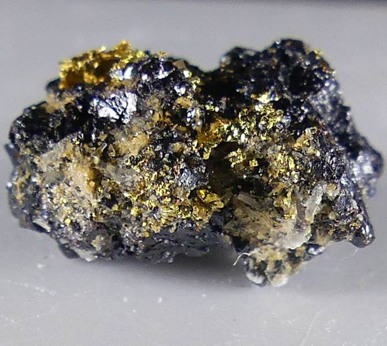 Native Gold On Sphalerite