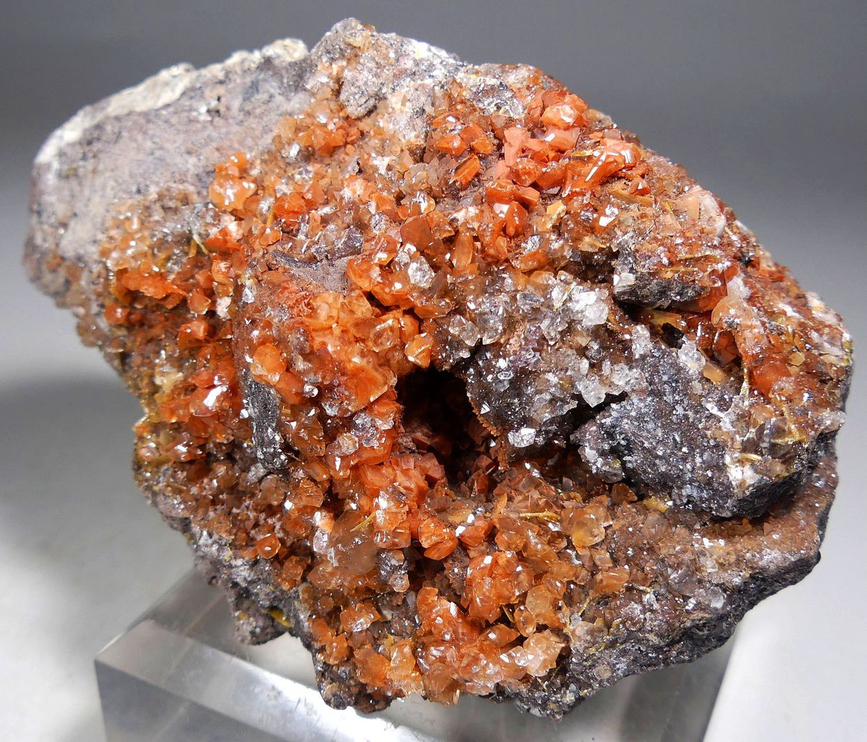 Wulfenite