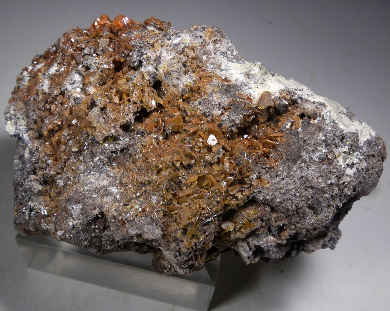 Wulfenite