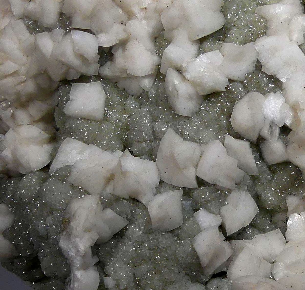 Dolomite On Willemite