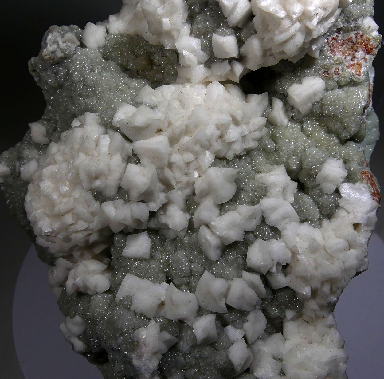 Dolomite On Willemite