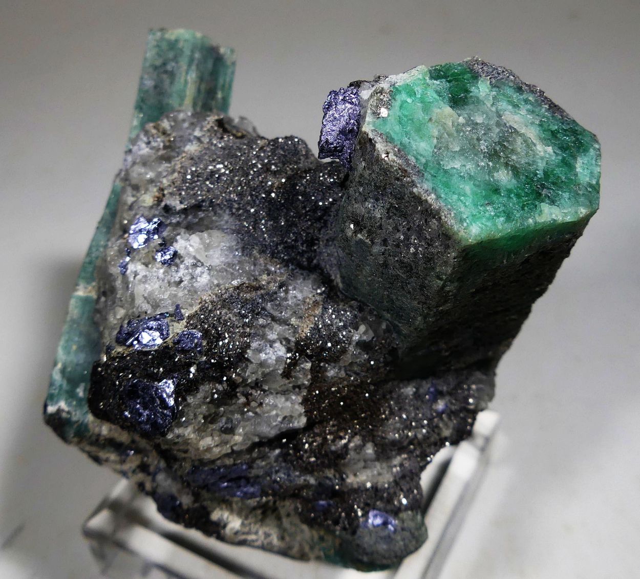 Emerald With Molybdenite