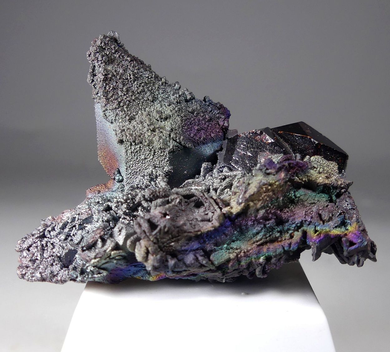 Rutile With Iridescent Goethite Psm Calcite