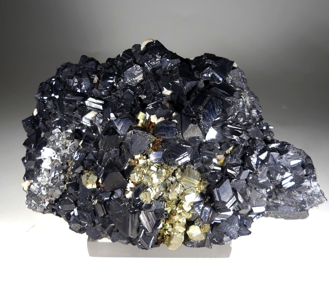 Sphalerite Arsenopyrite & Pyrite
