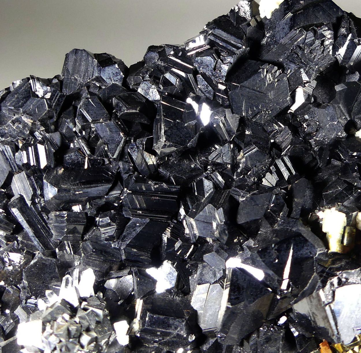 Sphalerite Arsenopyrite & Pyrite
