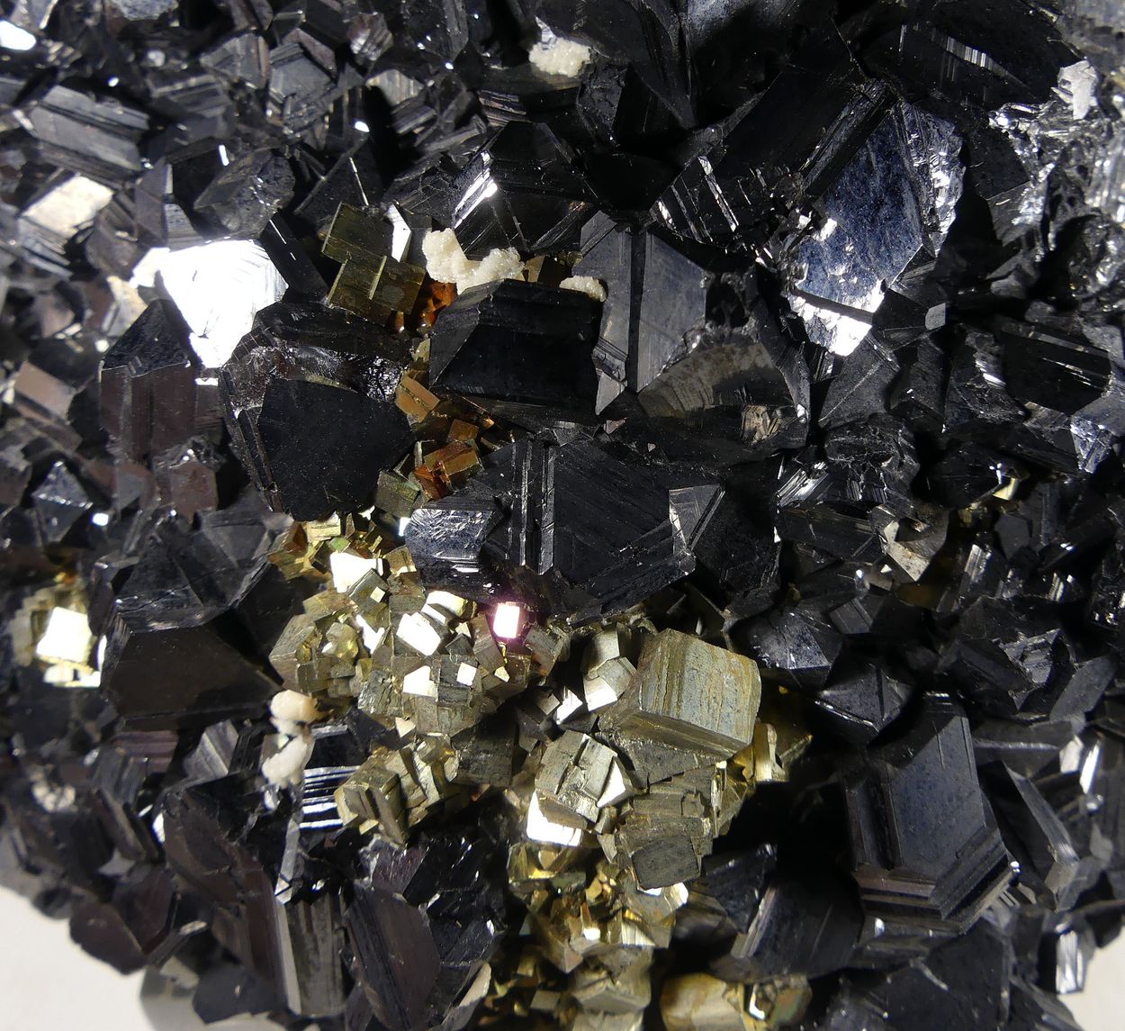 Sphalerite Arsenopyrite & Pyrite