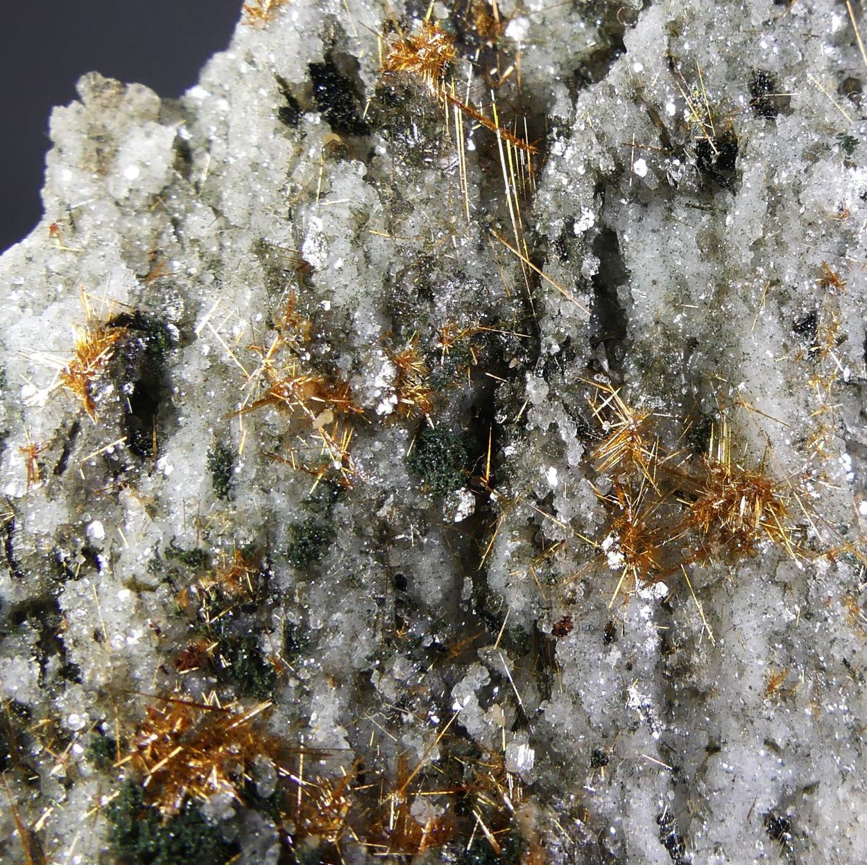 Rutile Adularia & Chlorite