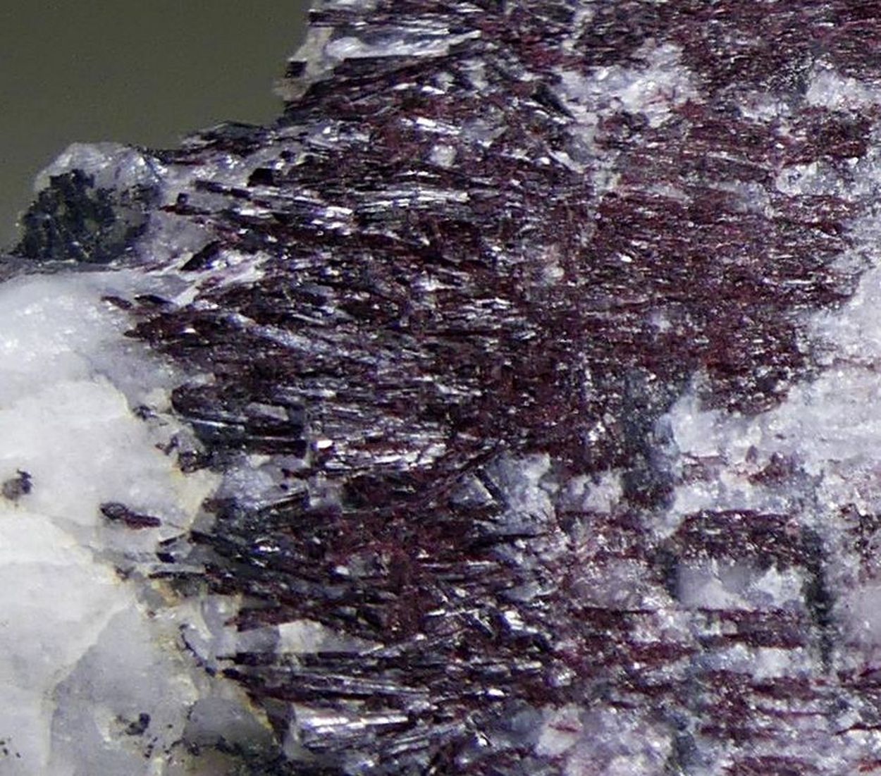Piemontite