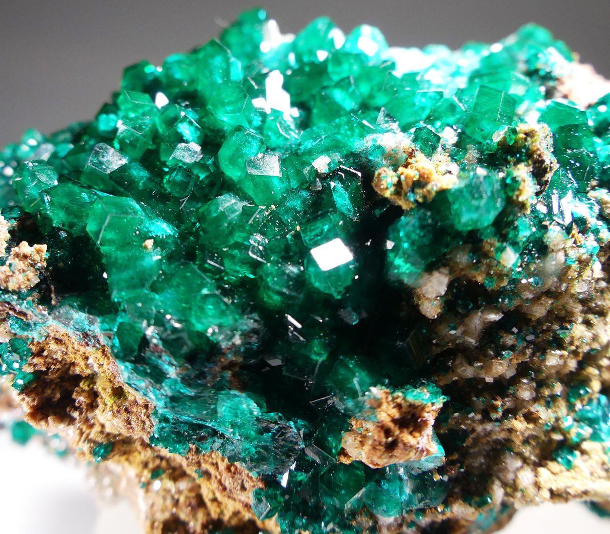 Dioptase On Dolomite