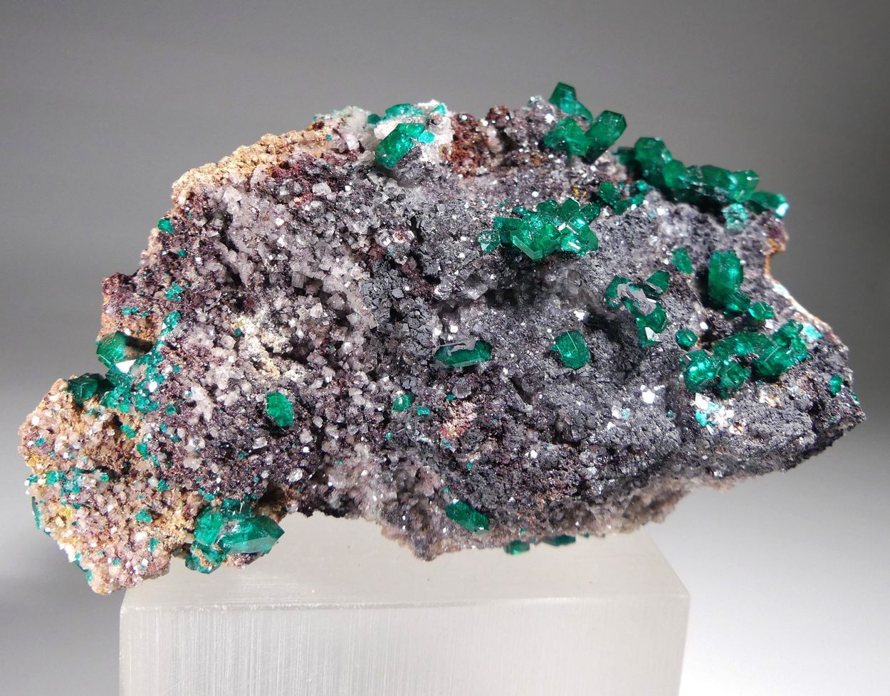 Dioptase On Dolomite