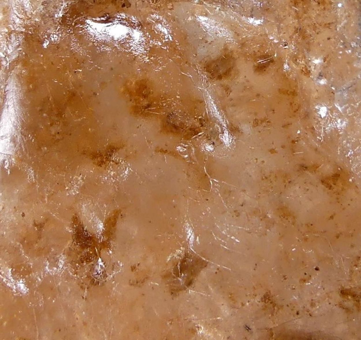 Braitschite-(Ce) In Halite