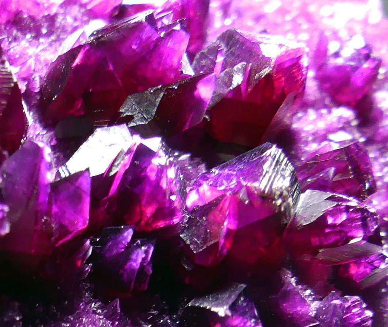 Kämmererite On Chromite