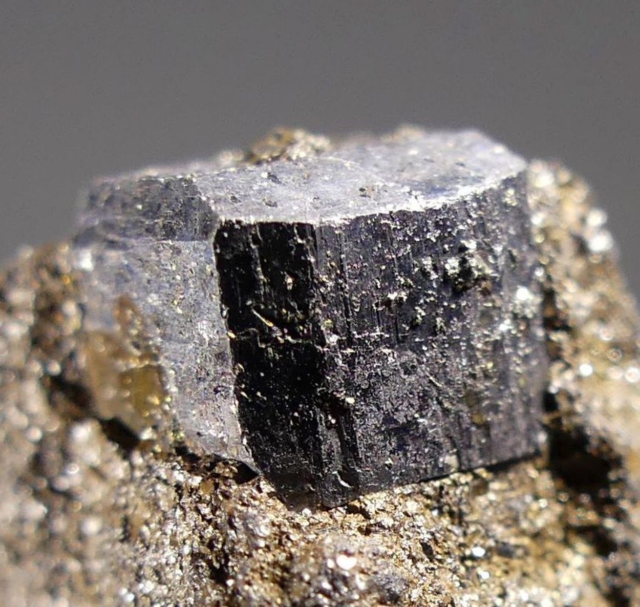Cobaltite On Pyrrhotite