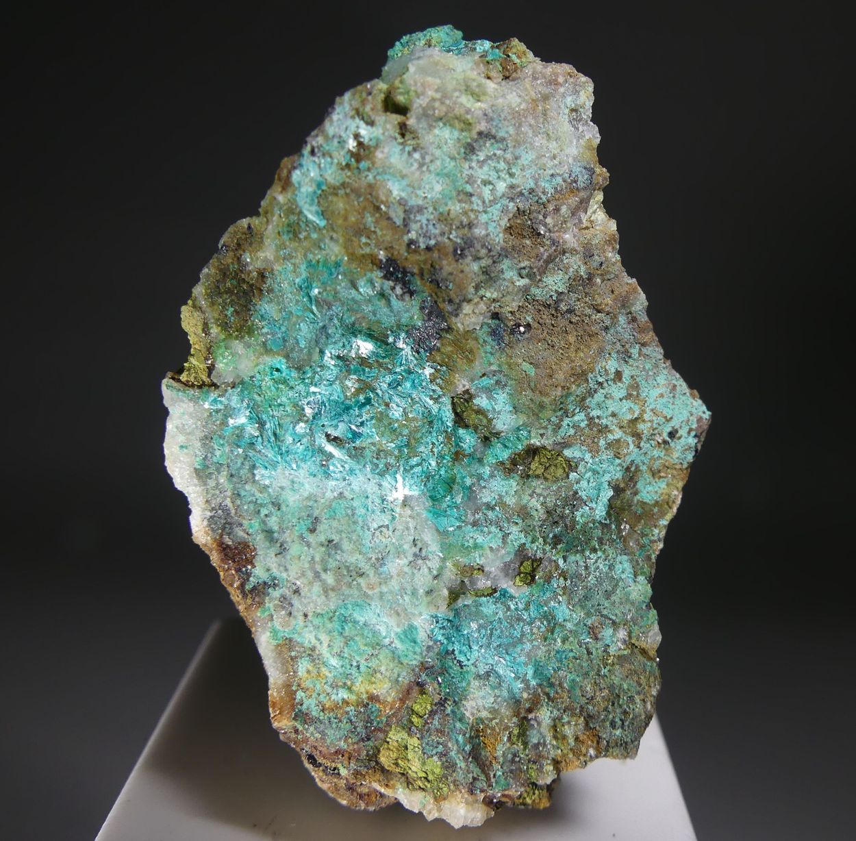 Tyrolite Cuproroméite & Baryte