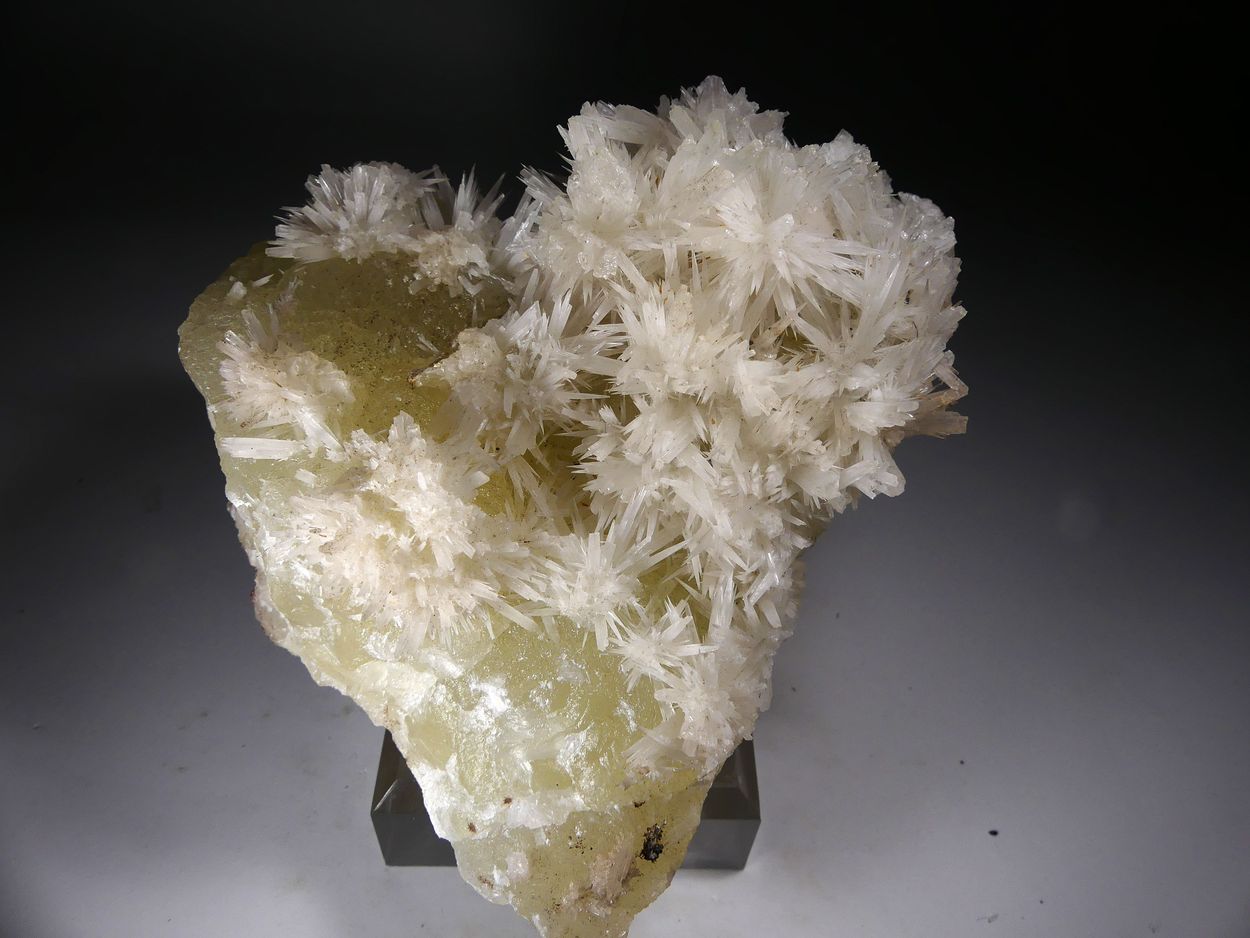 Aragonite On Calcite