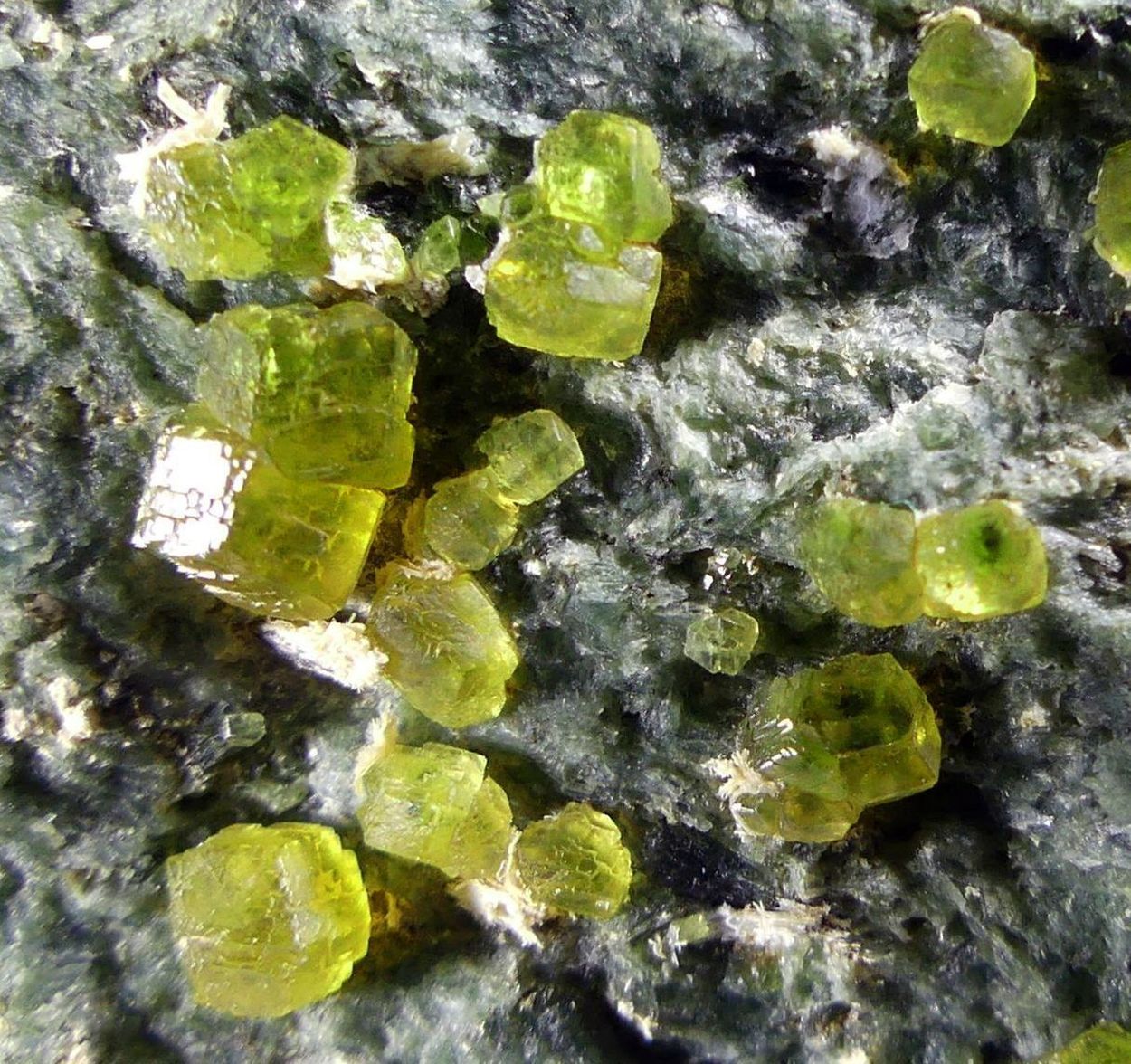Demantoid