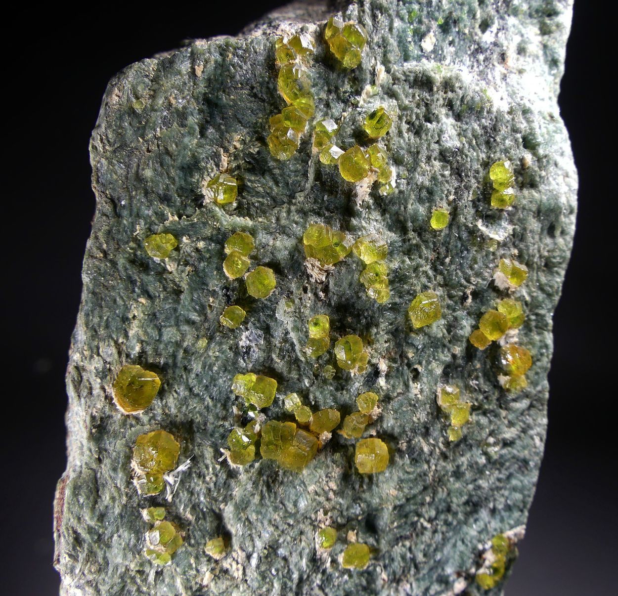 Demantoid