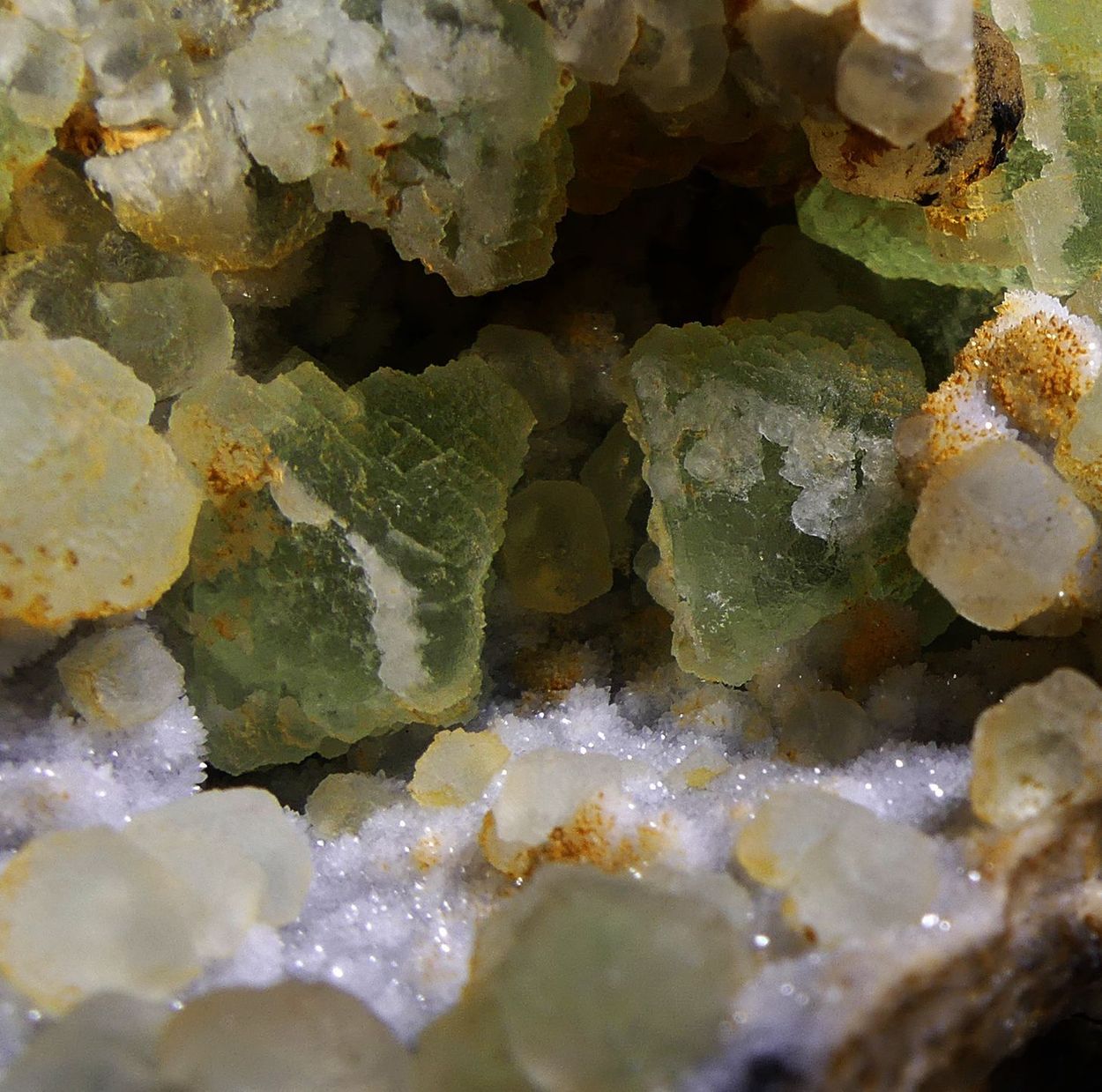 Fluorite Apatite & Quartz