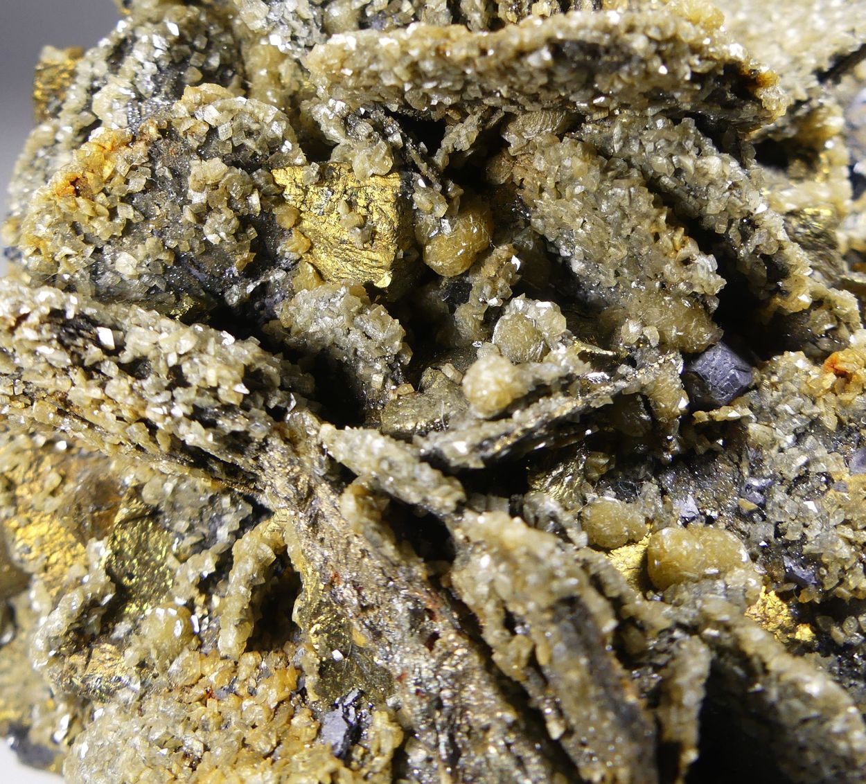 Pyrrhotite With Siderite Chalcopyrite Galena & Sphalerite