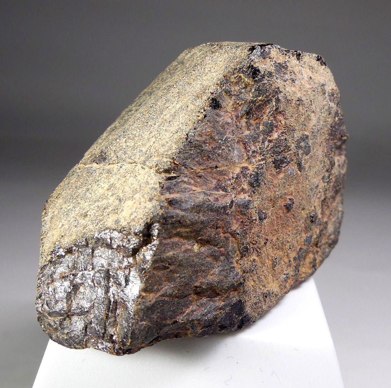 Euxenite-(Y) With Samarskite-(Y)