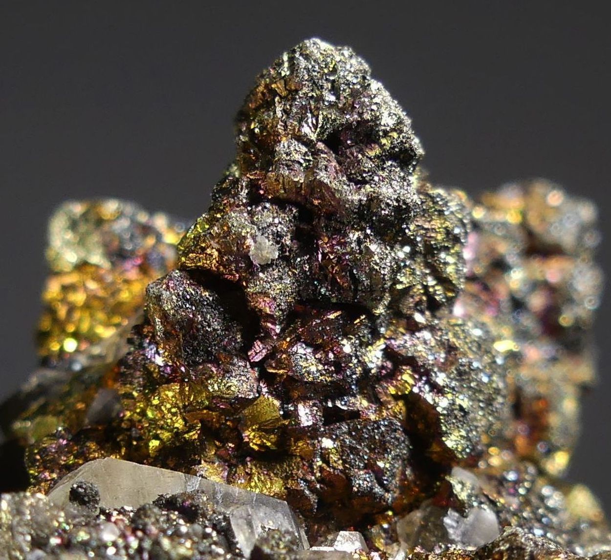 Chalcopyrite On Calcite