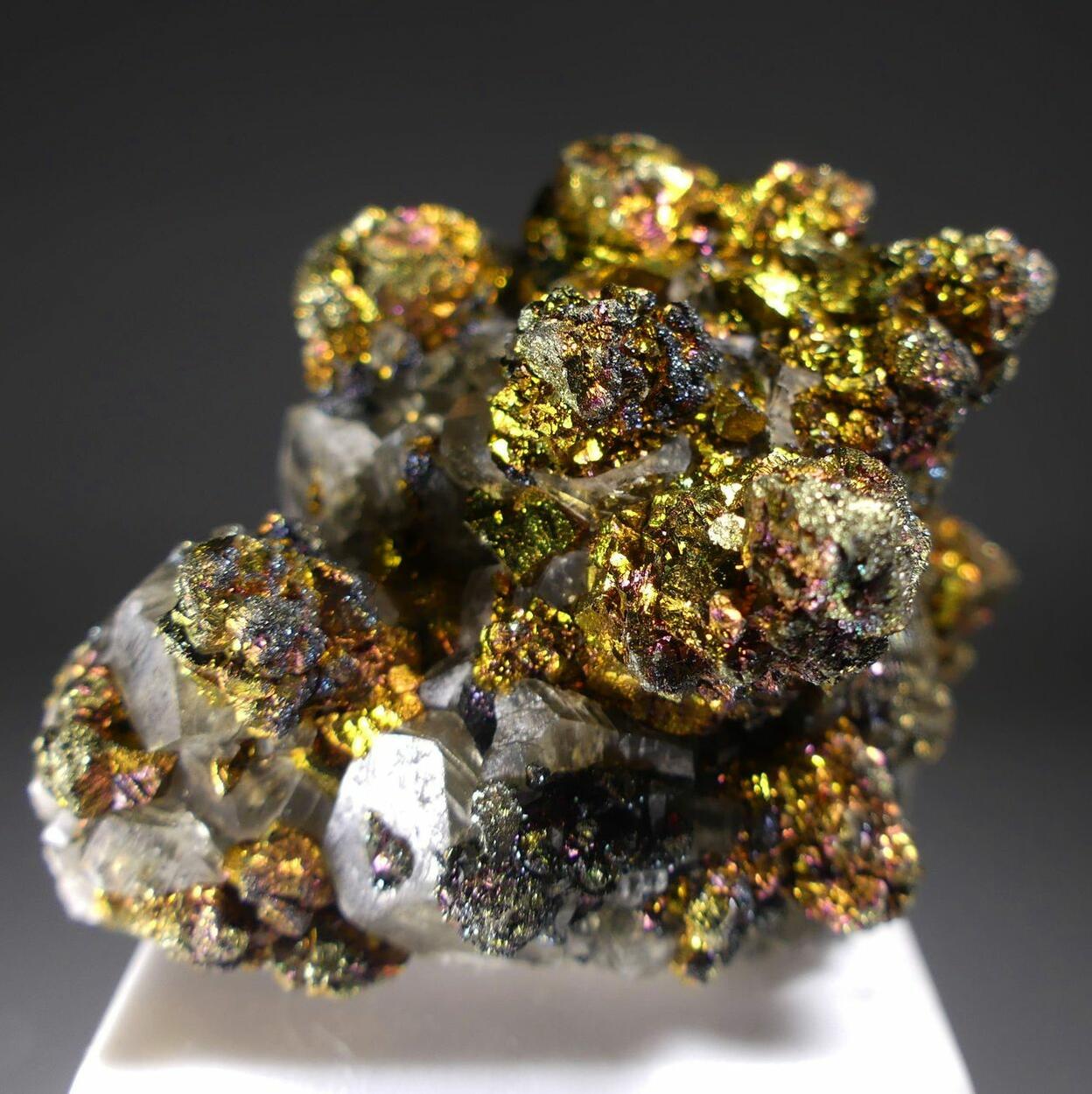 Chalcopyrite On Calcite