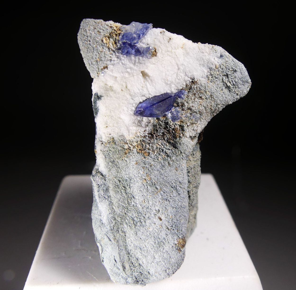 Benitoite