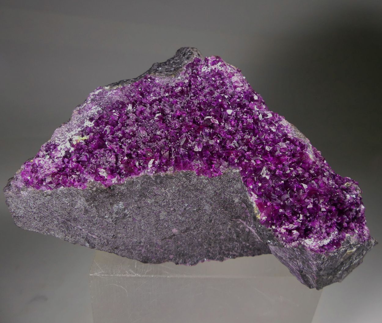 Kämmererite On Chromite