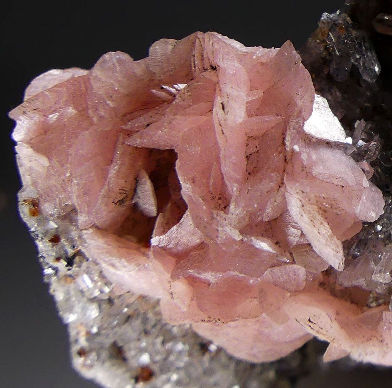 Rhodochrosite With Quartz