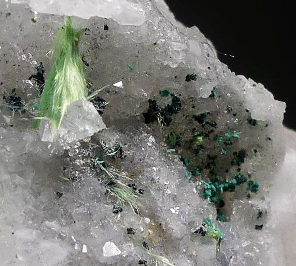 Agardite-(Ce)