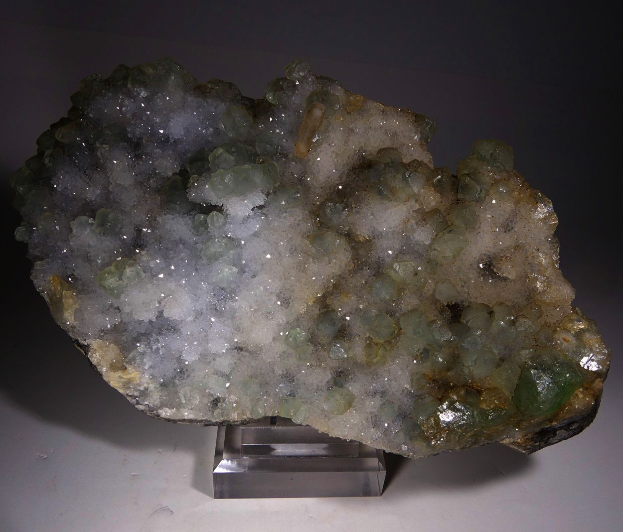 Fluorite & Baryte On Quartz