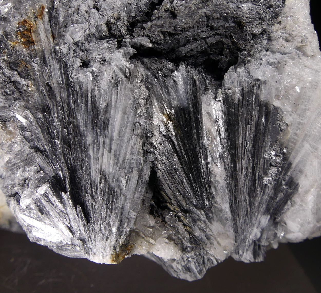 Kyanite Var Rhätizite