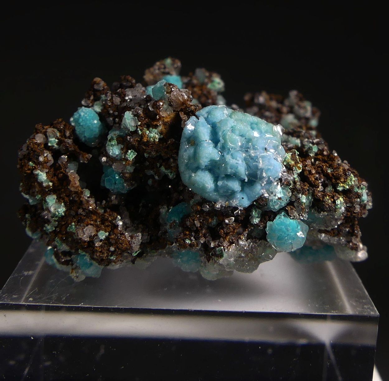 Rosasite With Calcite