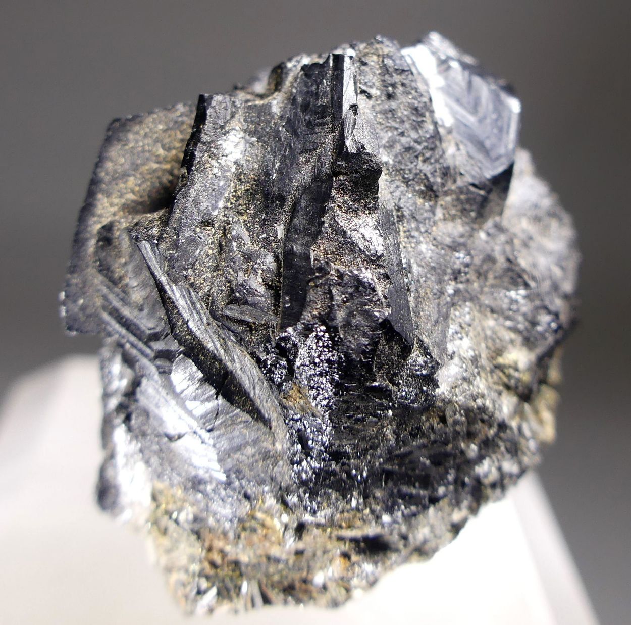 Johannsenite