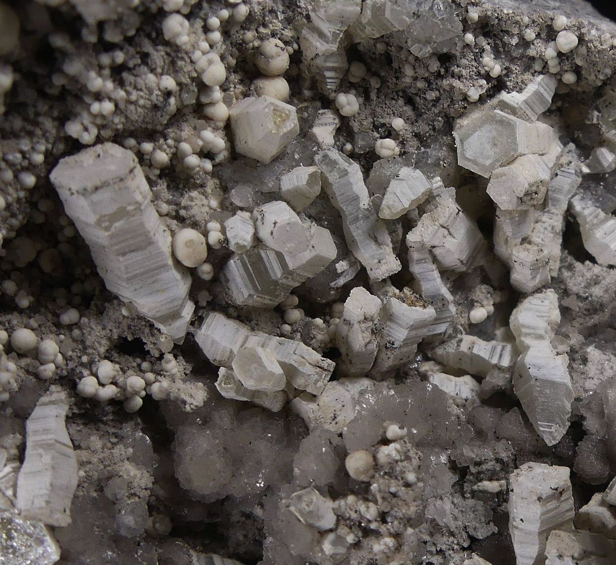 Weloganite & Dresserite