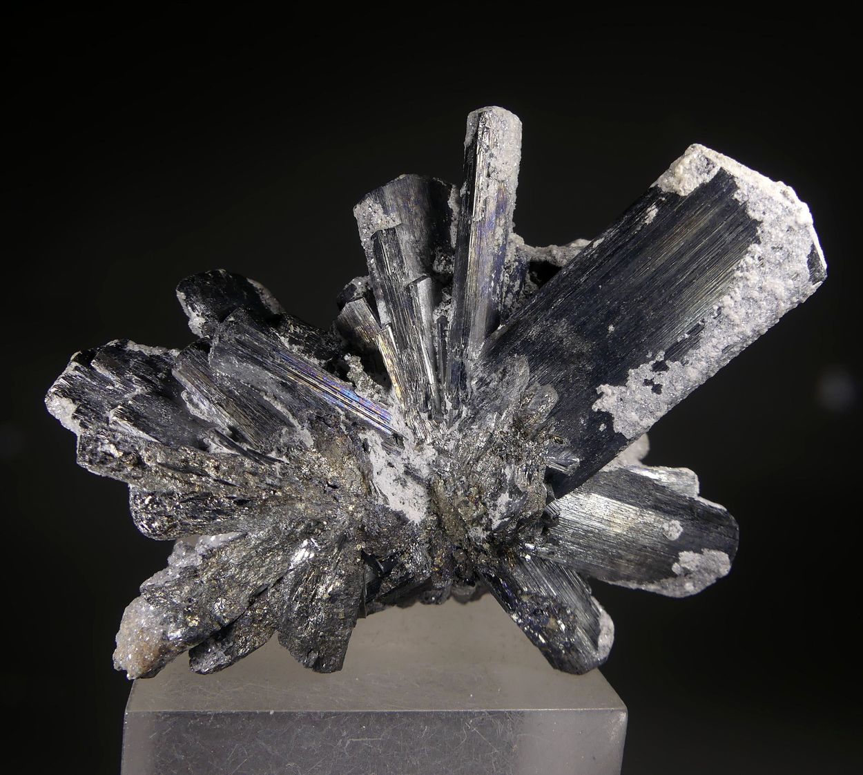 Stibnite With Baryte