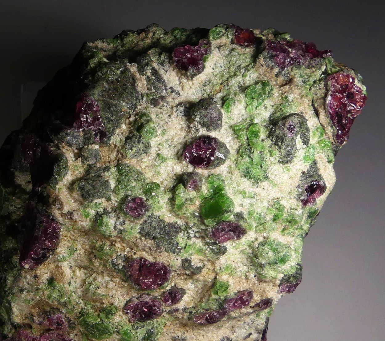 Pyrope Chromian Diopside & Forsterite