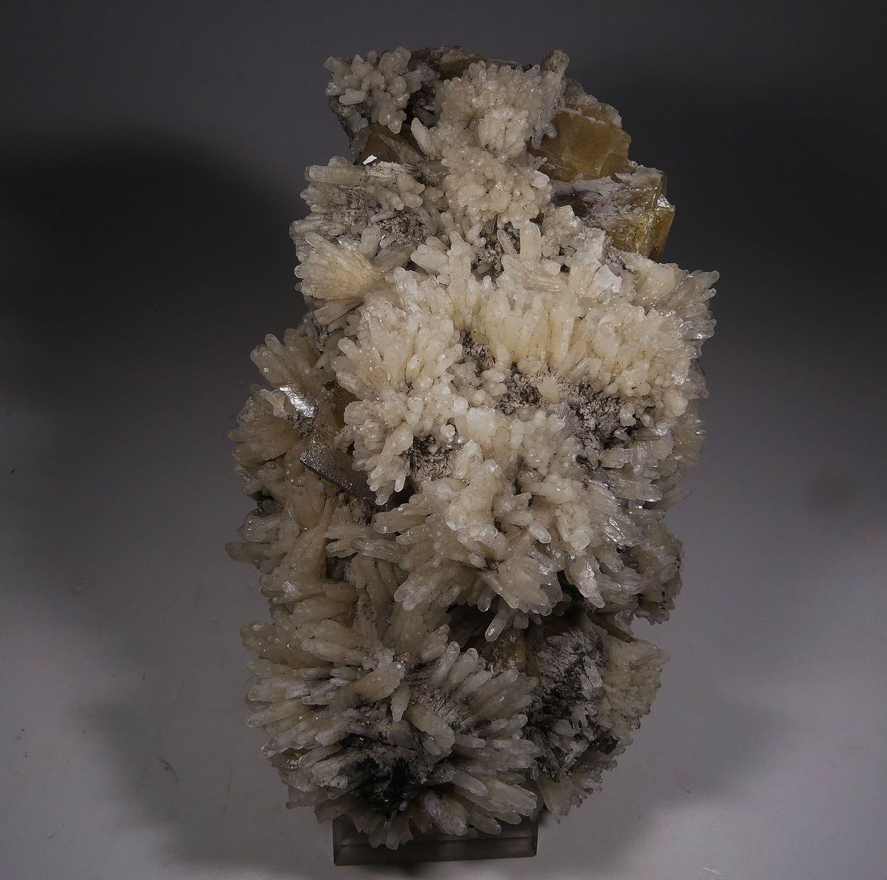 Strontianite On Fluorite