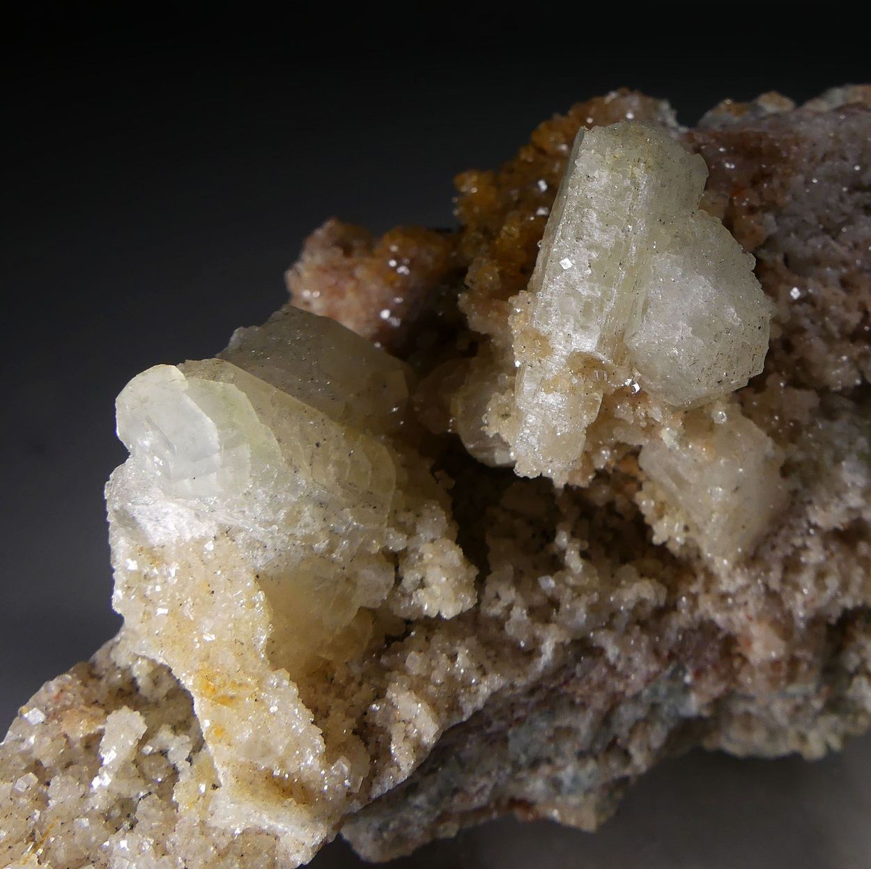 Tarnowitzite On Willemite & Dolomite