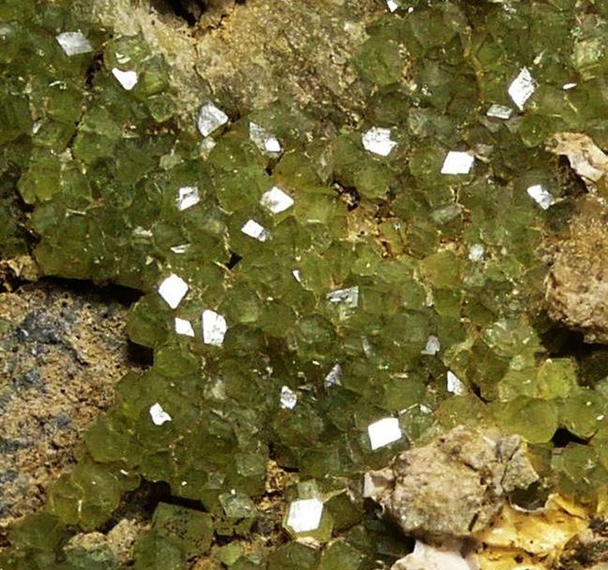 Topazolite