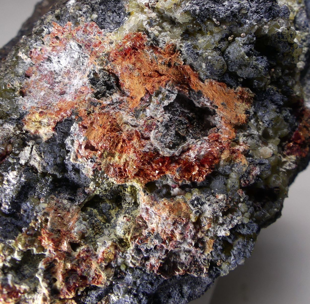 Zincite With Litharge Psm Cerussite & Hydrocerussite
