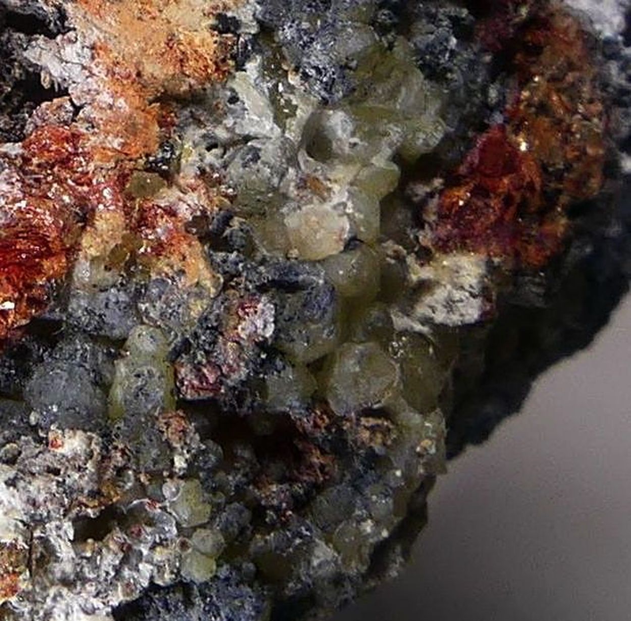 Zincite With Litharge Psm Cerussite & Hydrocerussite