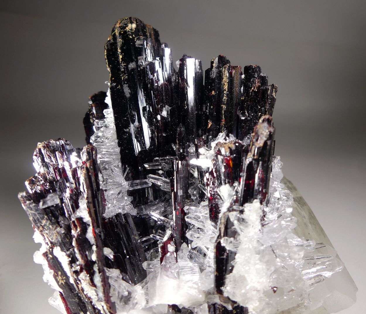 Hübnerite & Rock Crystal