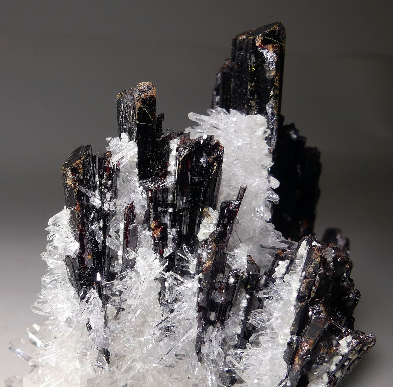 Hübnerite & Rock Crystal