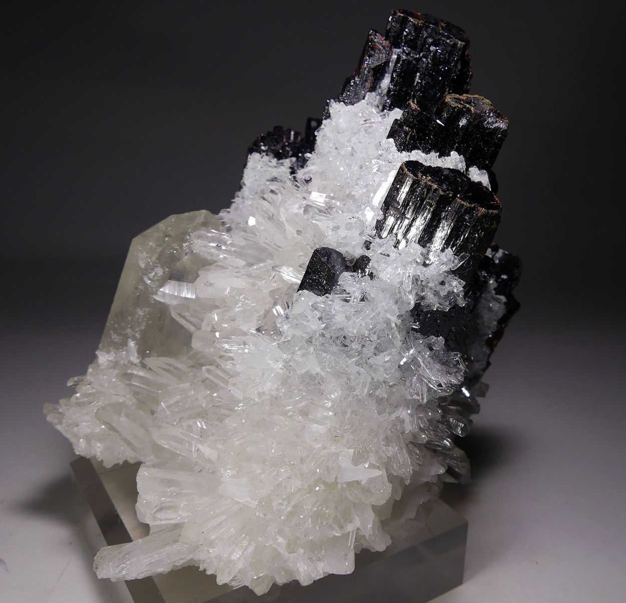 Hübnerite & Rock Crystal